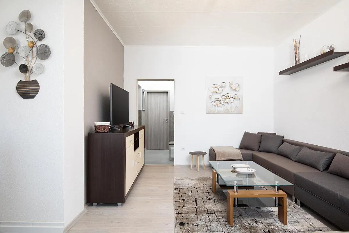 Apartment Aston Πούλα 0*,