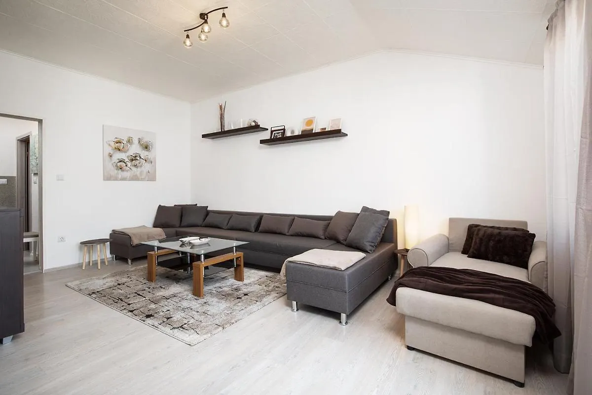 Apartment Aston PUY